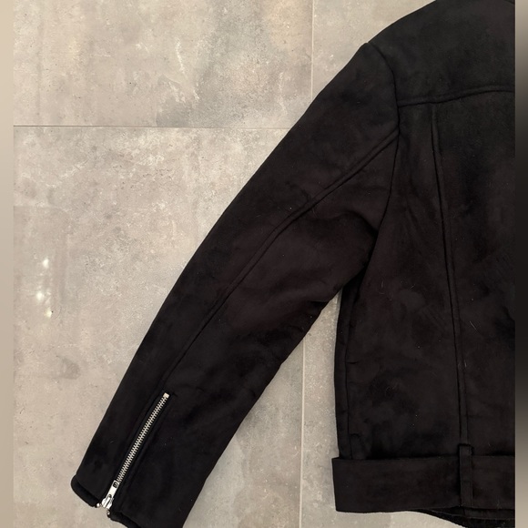 Forever21 Black Sherpa Lined Jacket Size Small - Picture 4 of 5